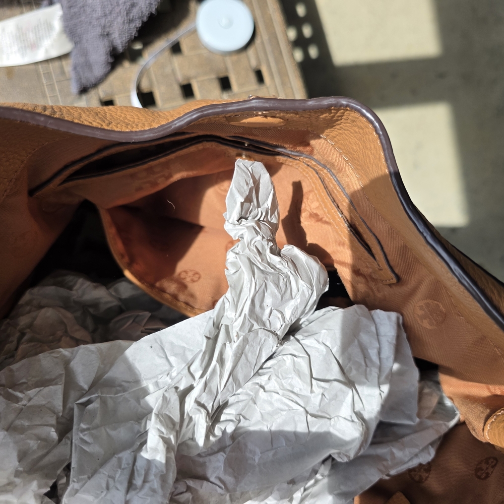 Tory Burch Tan Hobo Bag - Picture 8 of 16